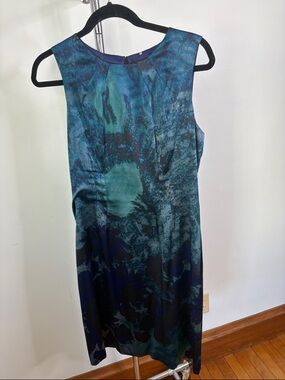 Silk Elie Tahari dress